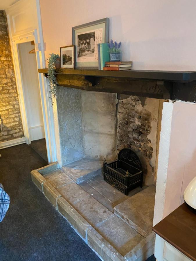 Bear Inn - Bisley Bisley  エクステリア 写真