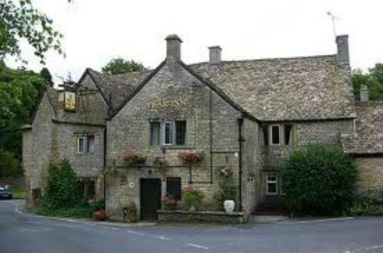 Bear Inn - Bisley Bisley  エクステリア 写真
